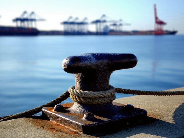 7 conseils essentiels d’entretien des bornes marines pour des opérations d’amarrage sûres et fiables